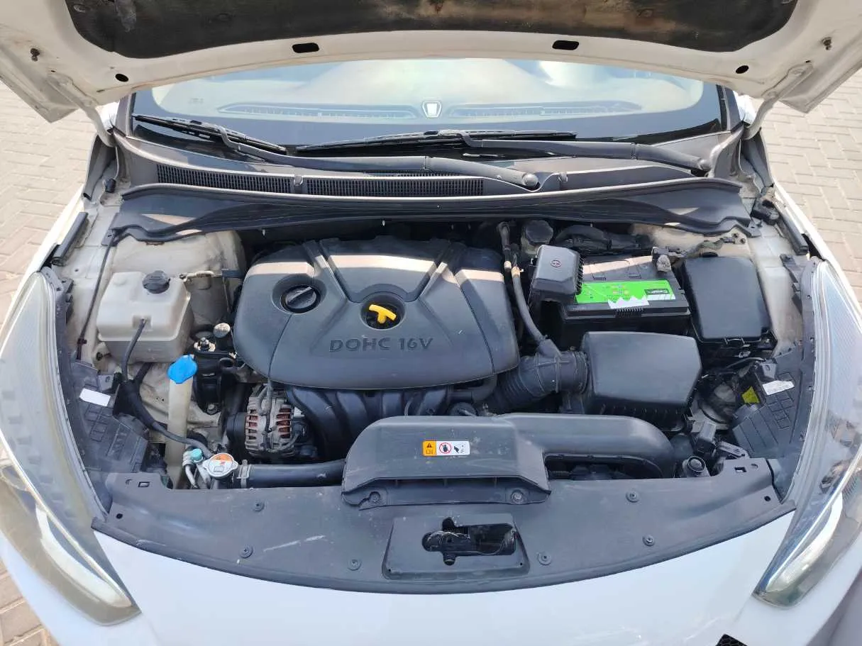 Car image 38
