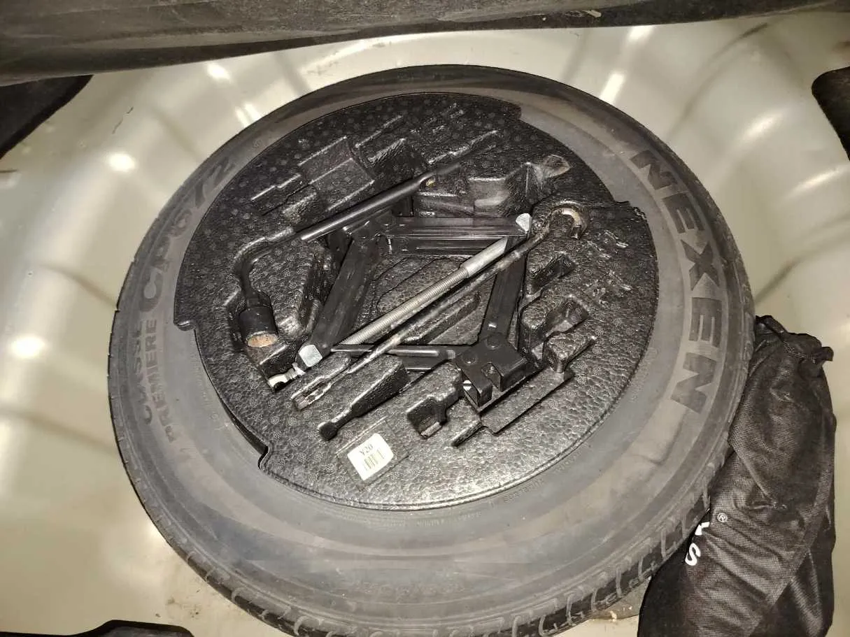 Car image 39