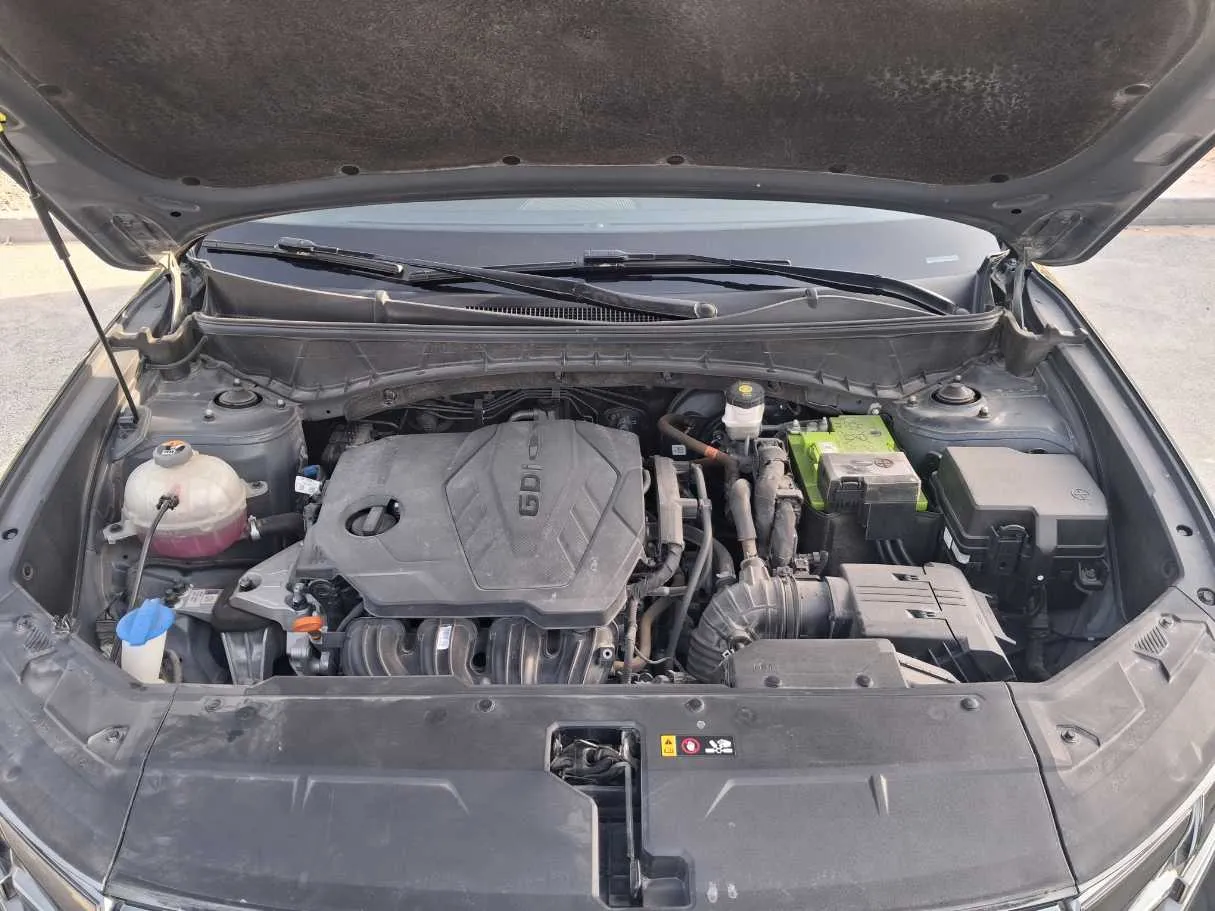 Car image 20