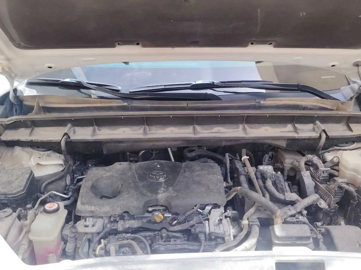 Car image 37