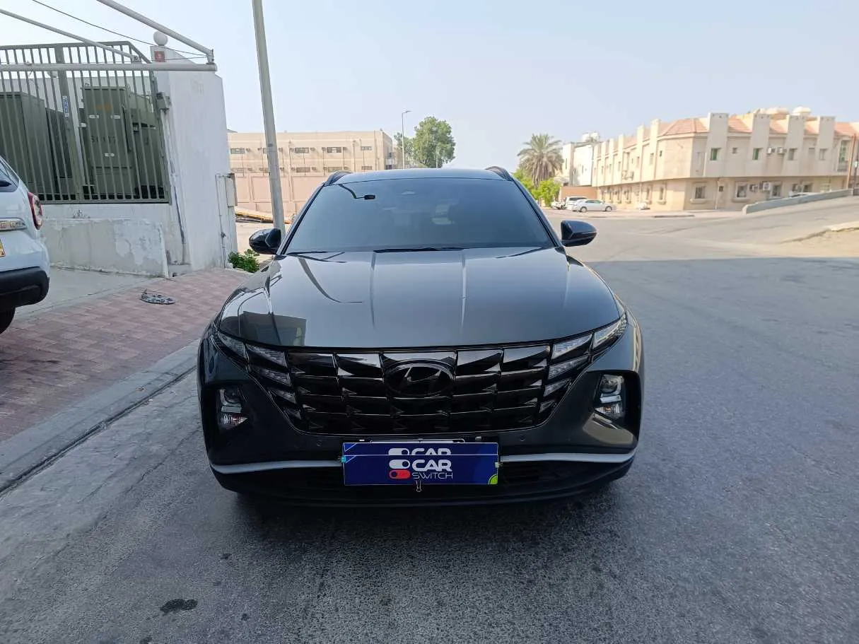Car image 2