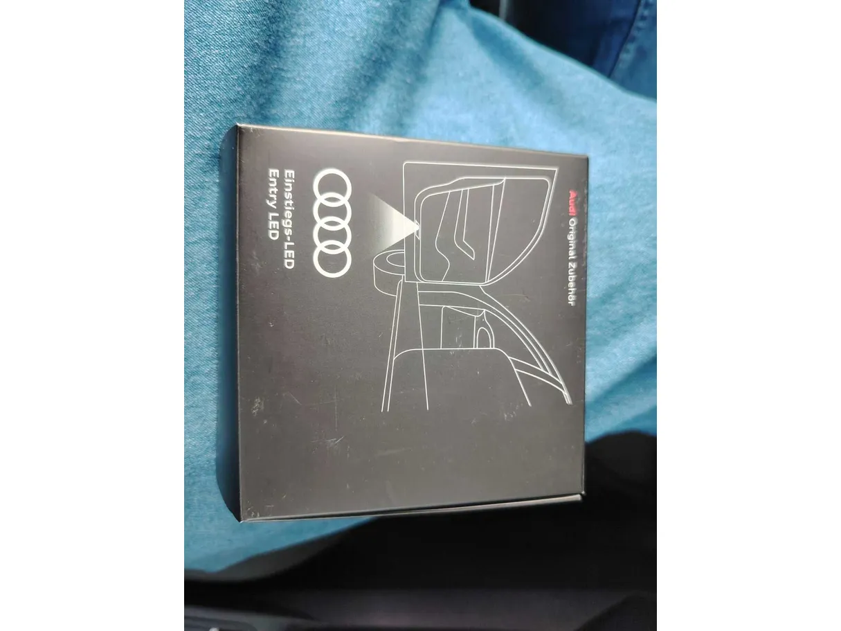 Car image 40