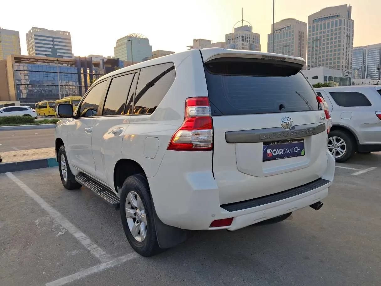 Car image 7