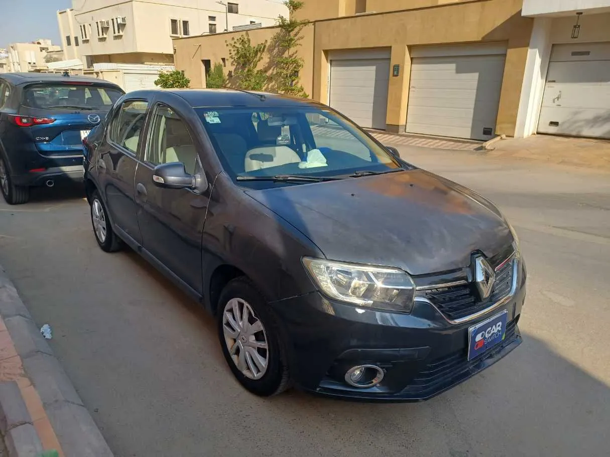 Car image 3