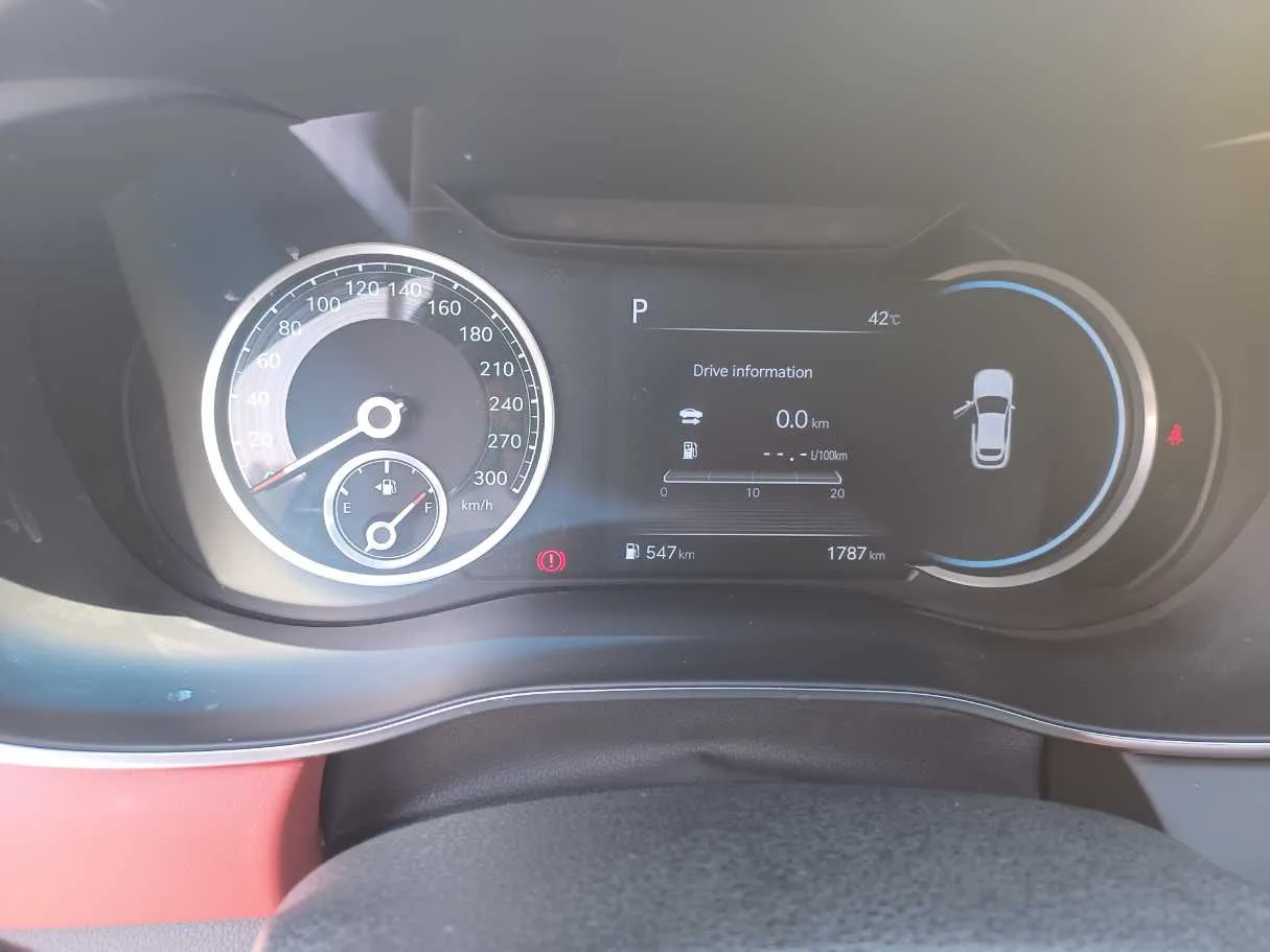 Car image 20