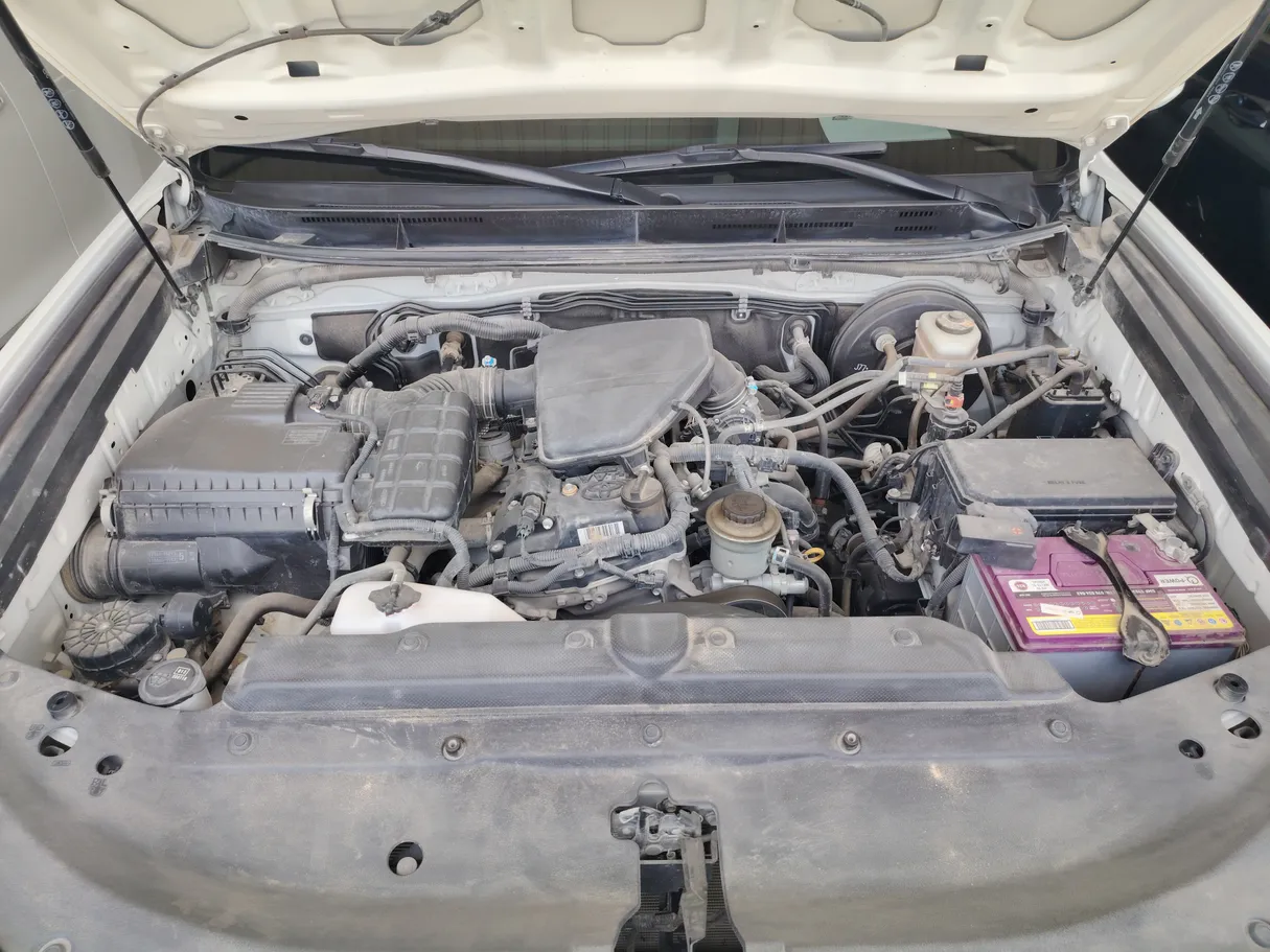 Car image 28