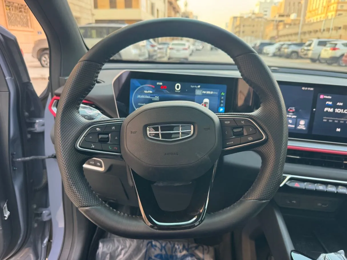 Car image 17