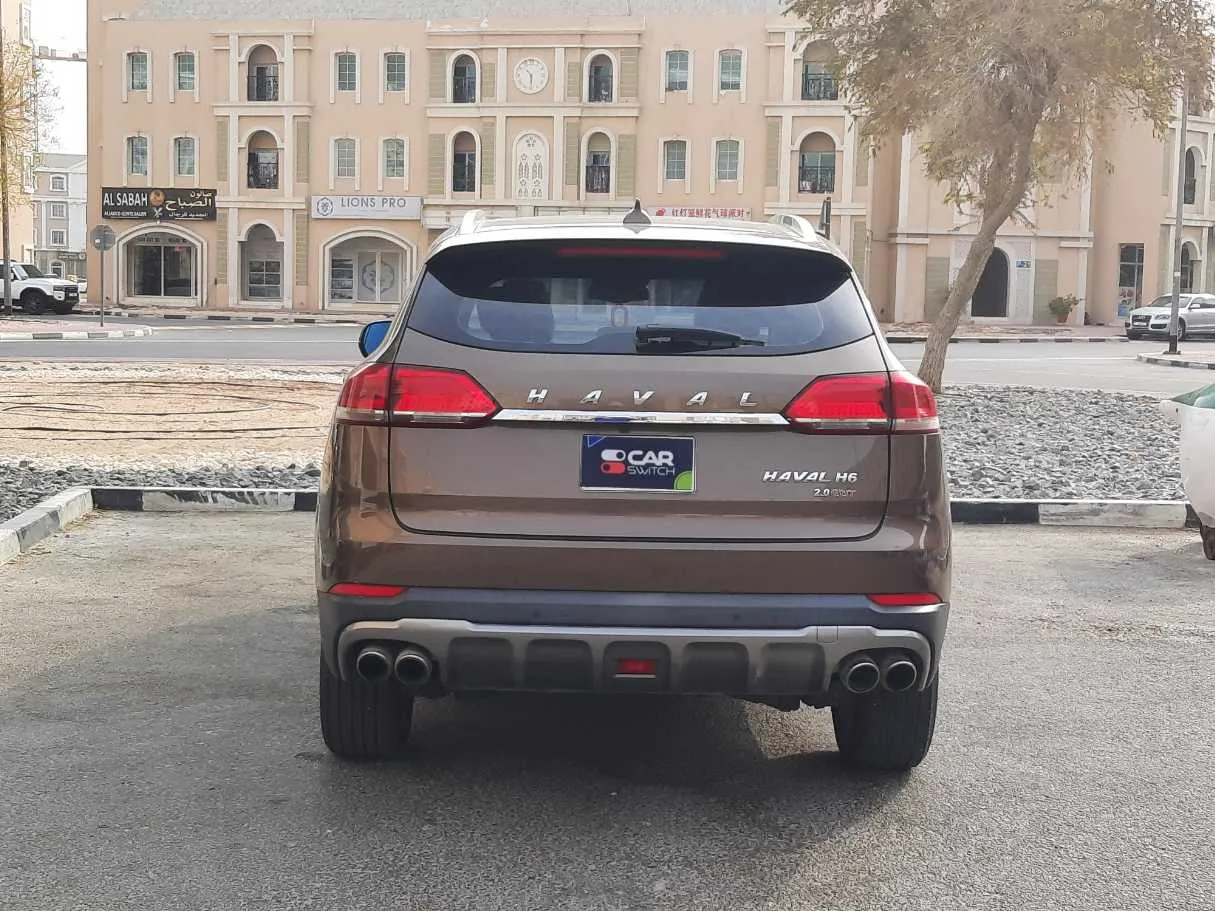 Car image 6
