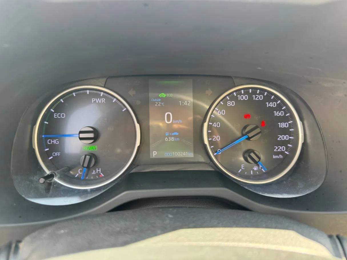 Car image 18