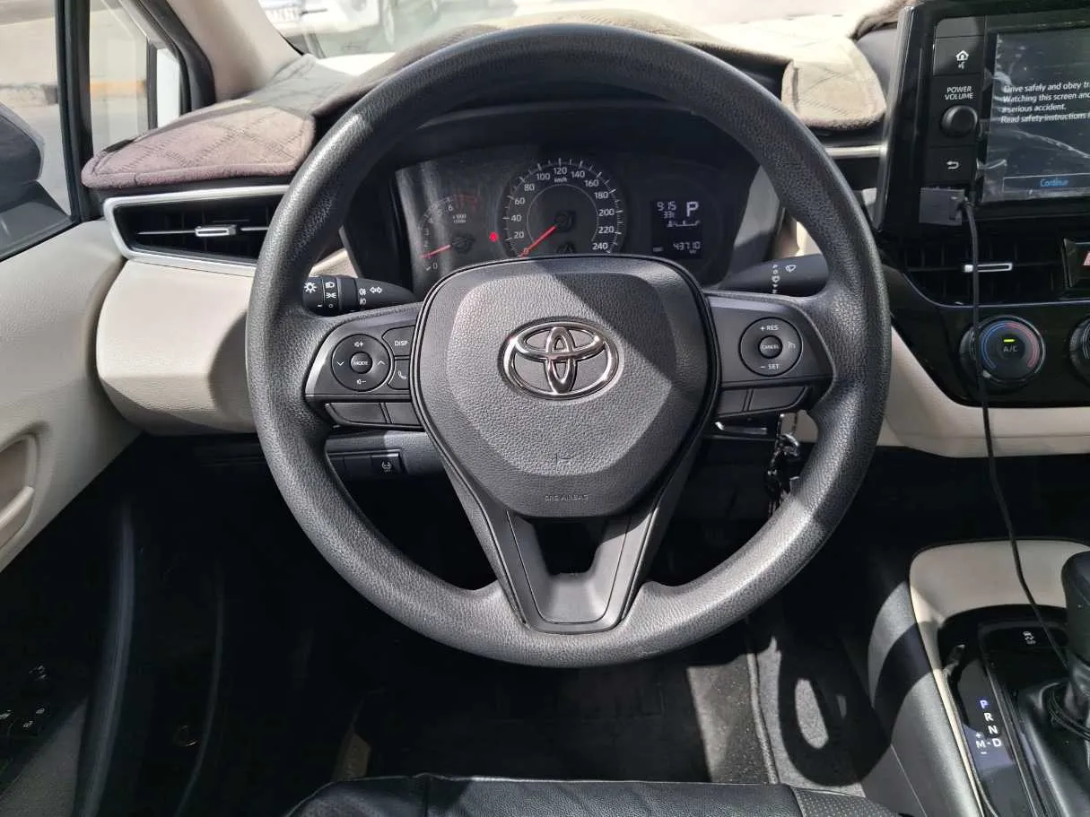 Car image 16