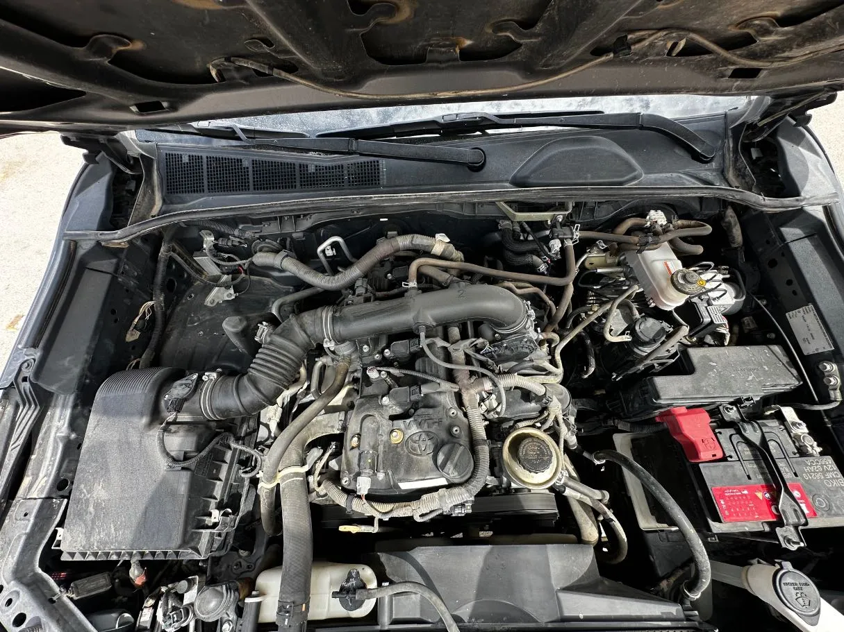 Car image 25