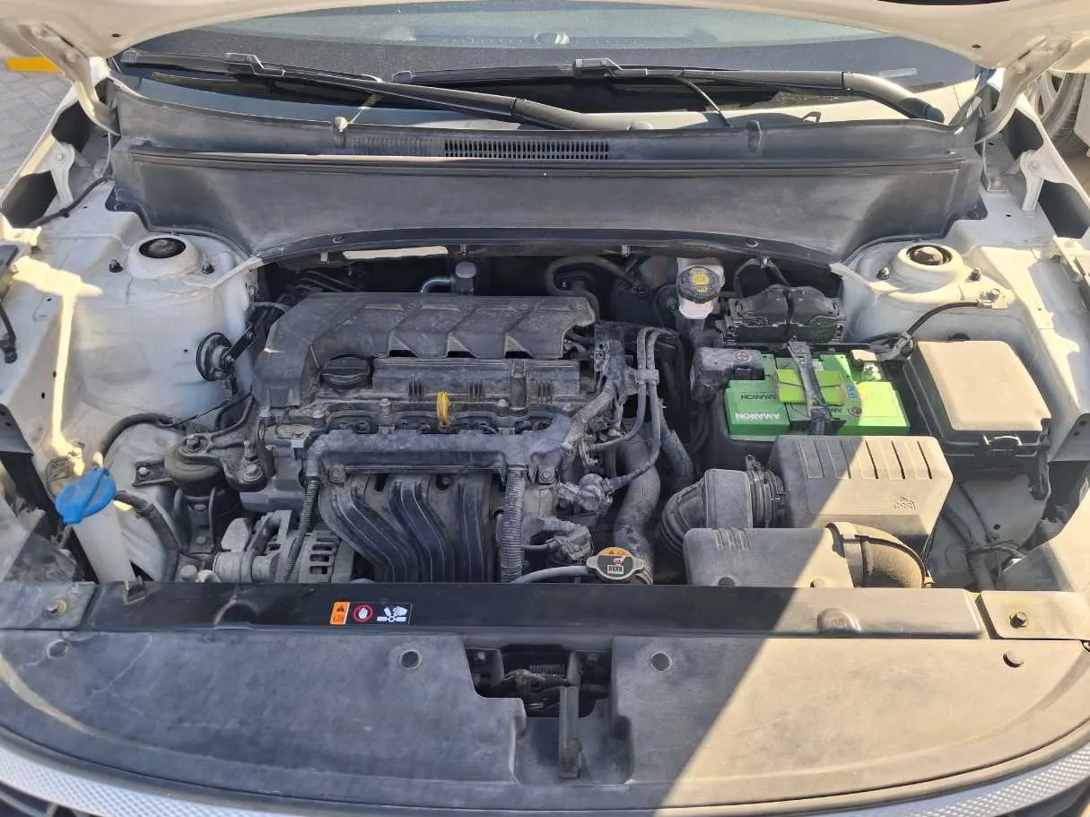 Car image 22