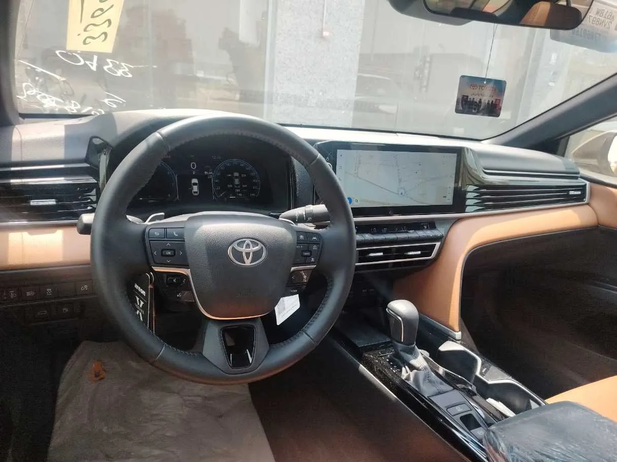 Car image 27