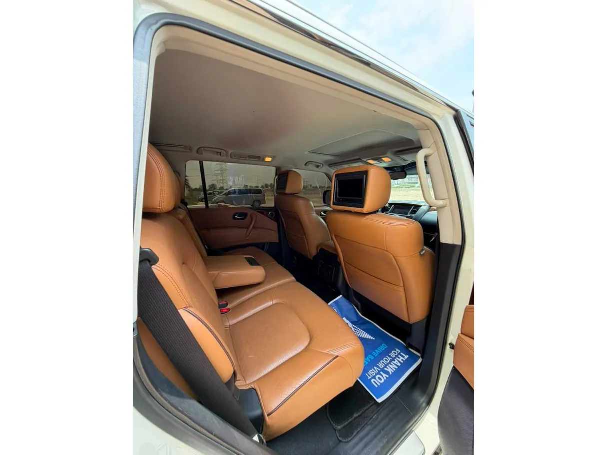 Car image 28