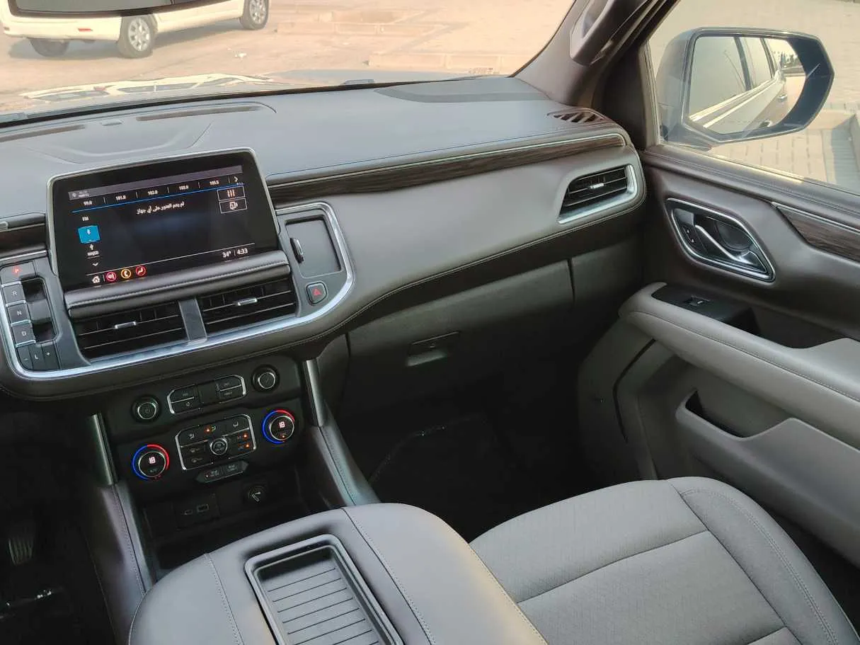 Car image 34