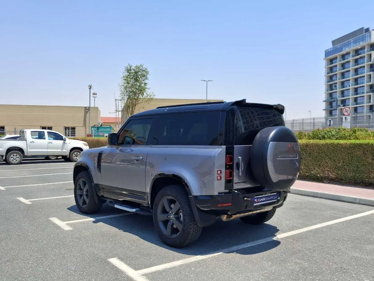 Car image 7