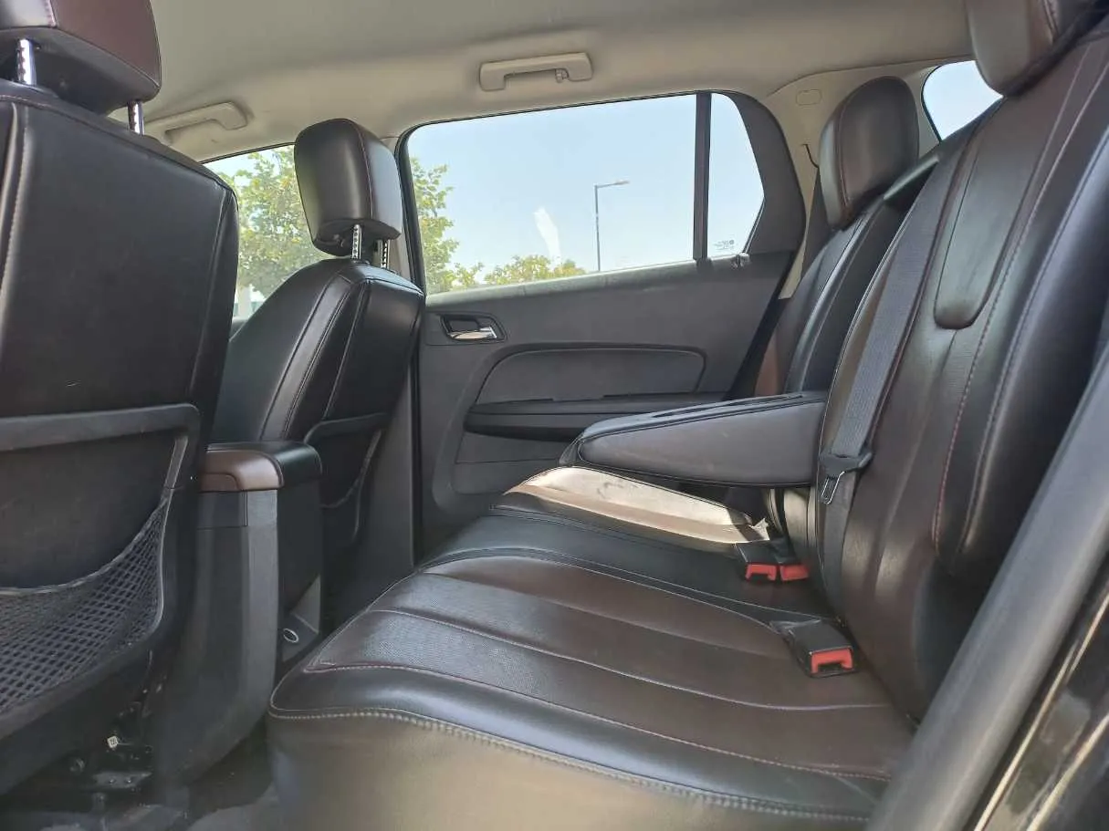 Car image 13