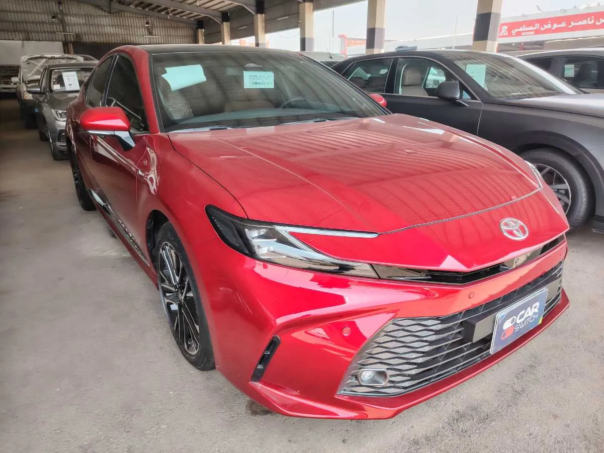 Car image 3