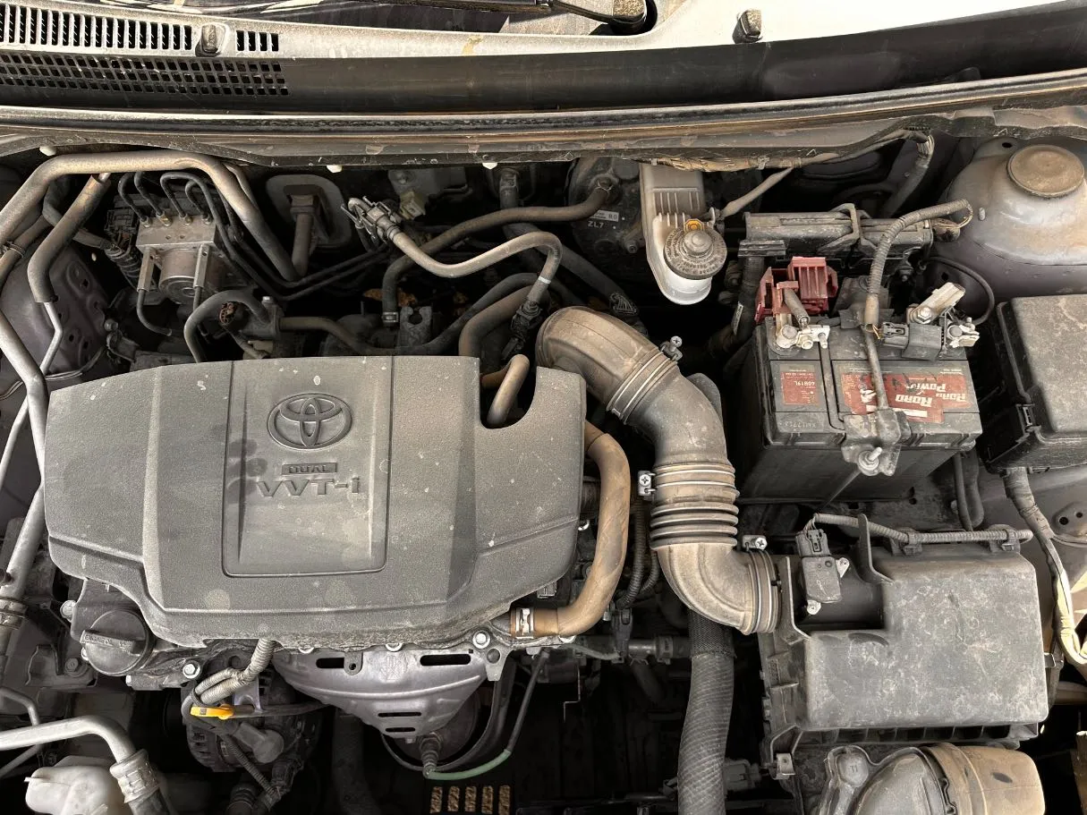 Car image 26