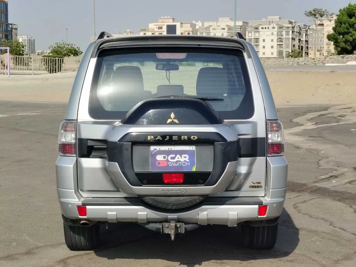 Car image 6