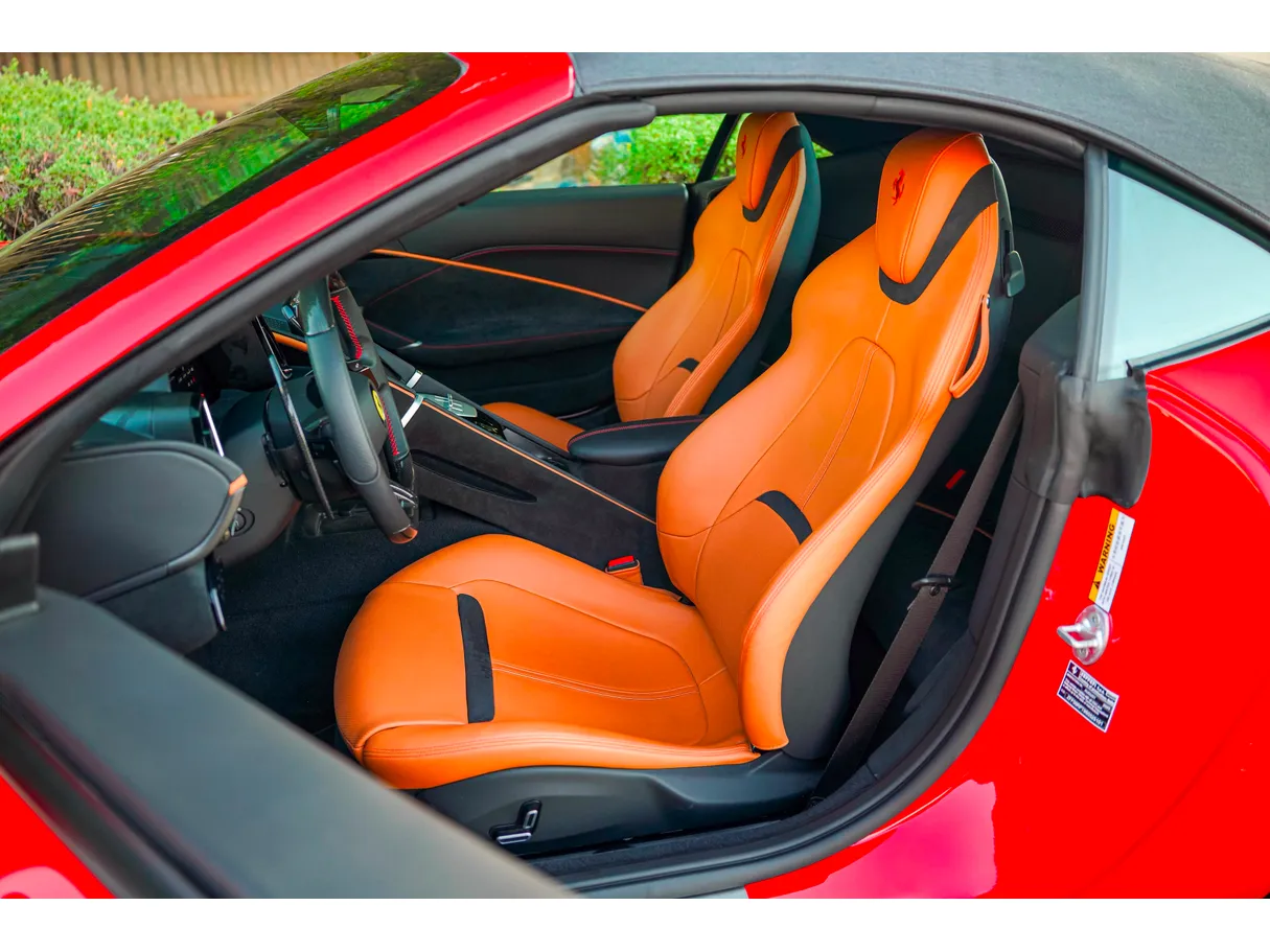 Car image 10