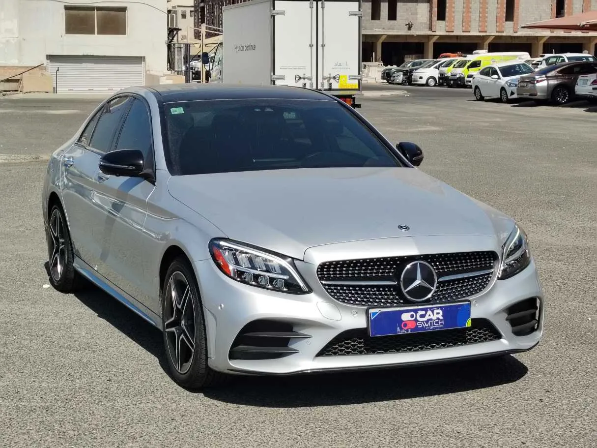 Car image 3