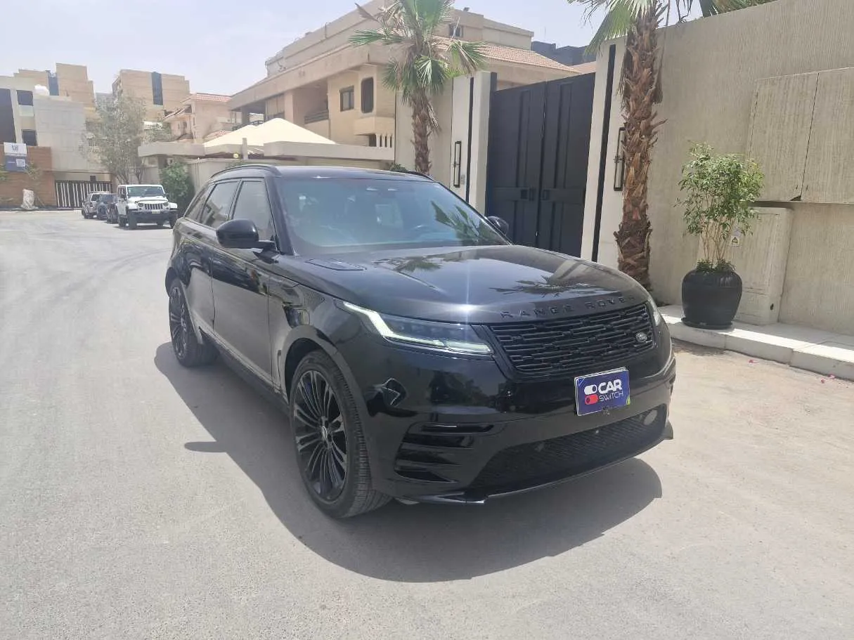 Car image 3
