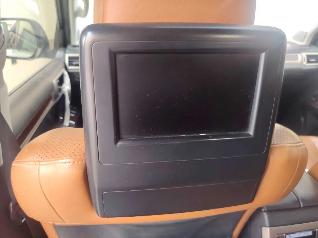 Car image 33