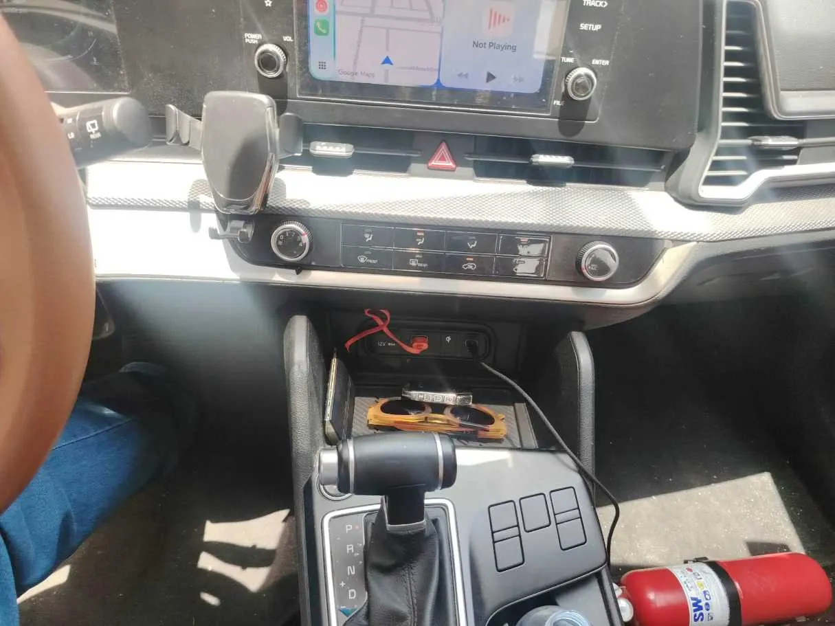 Car image 28