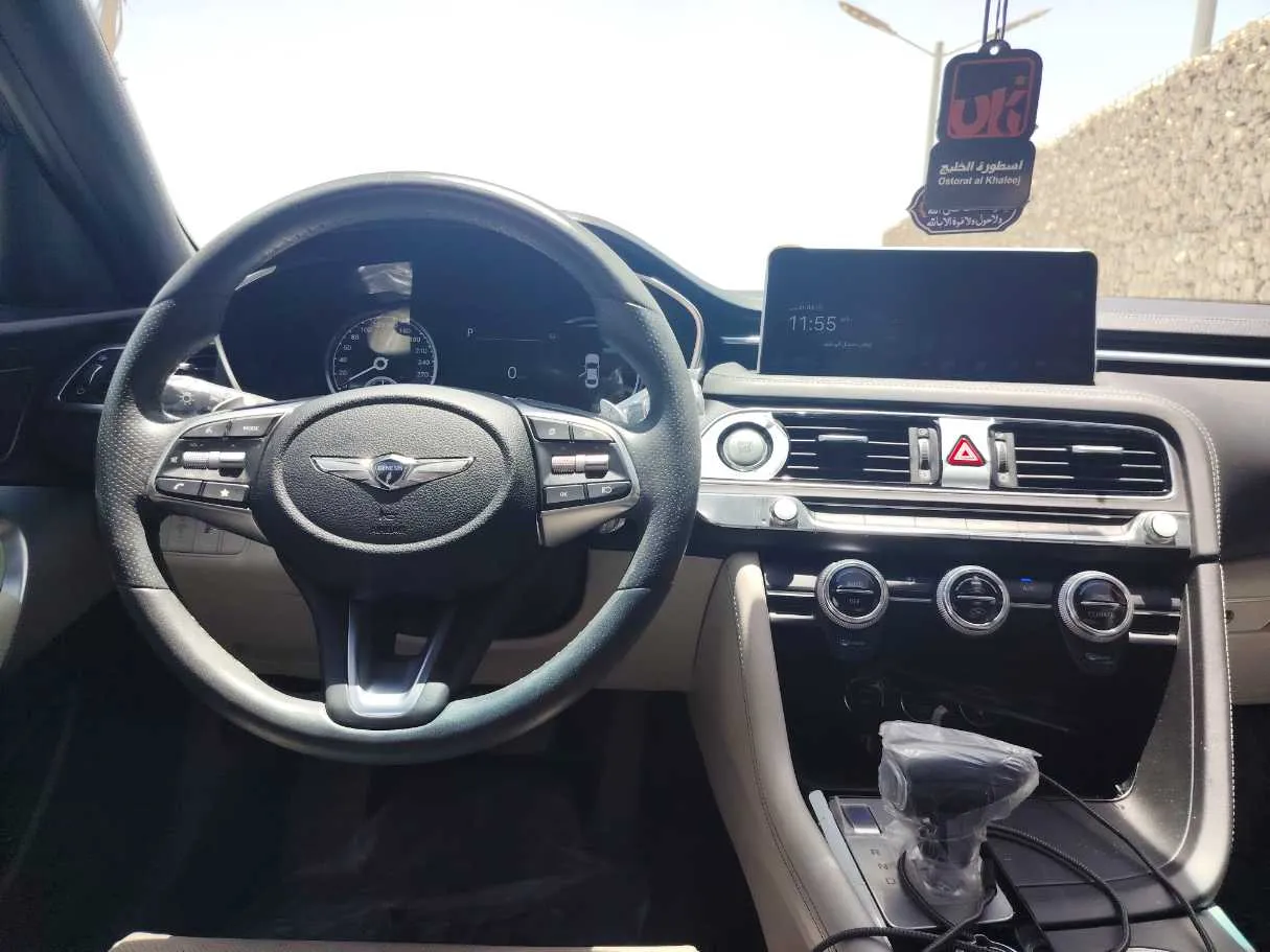 Car image 20