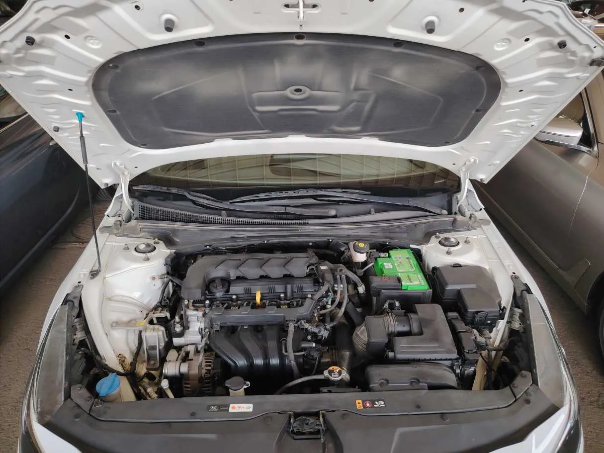 Car image 33