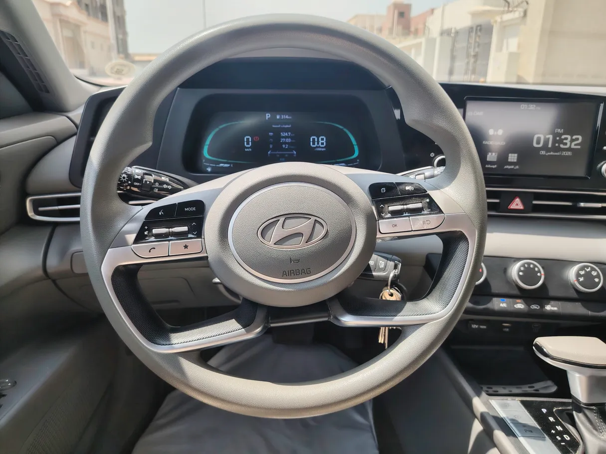 Car image 23