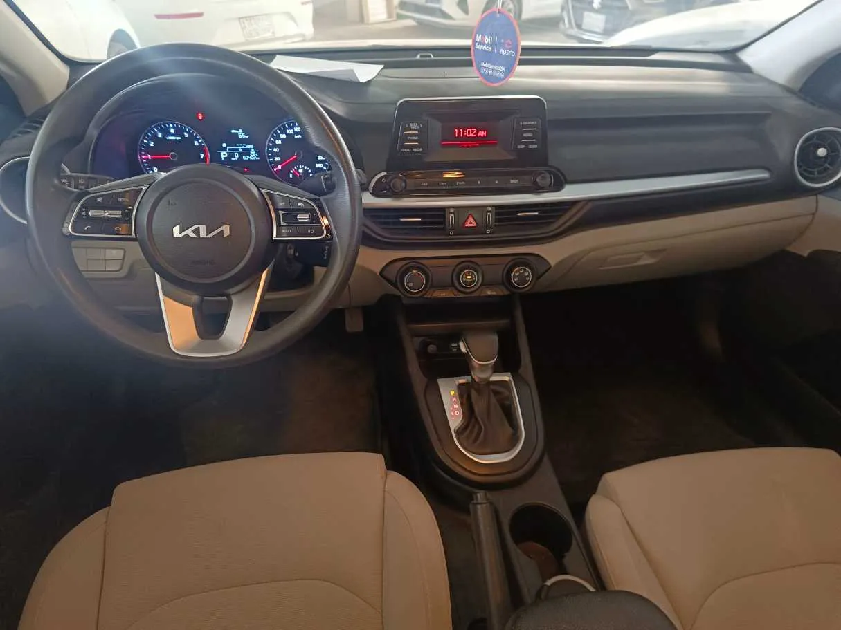 Car image 21