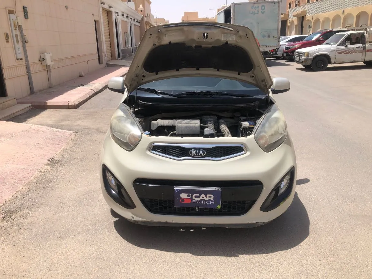 Car image 21