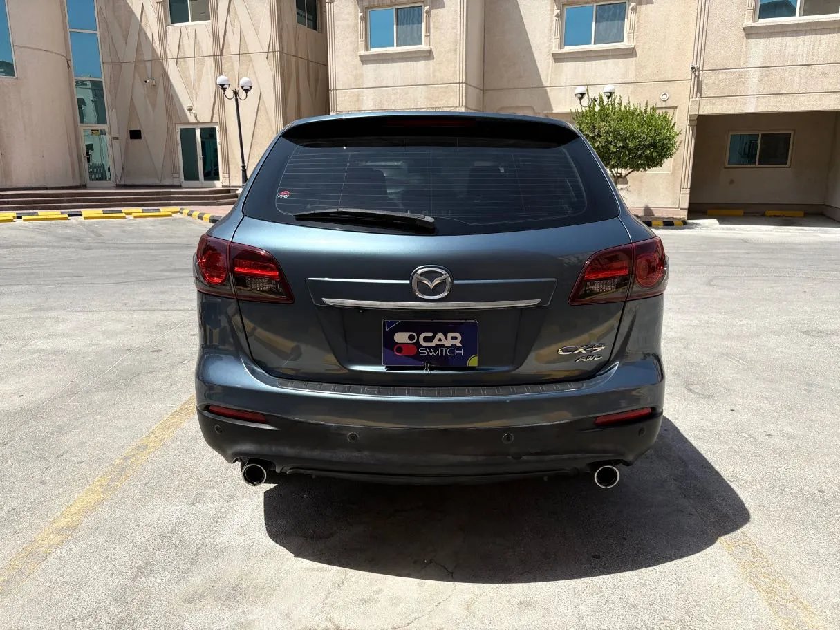 Car image 6