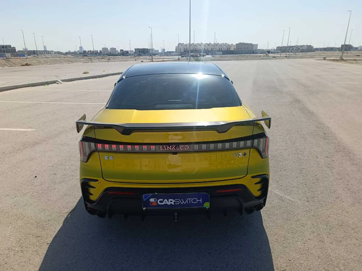 Car image 8