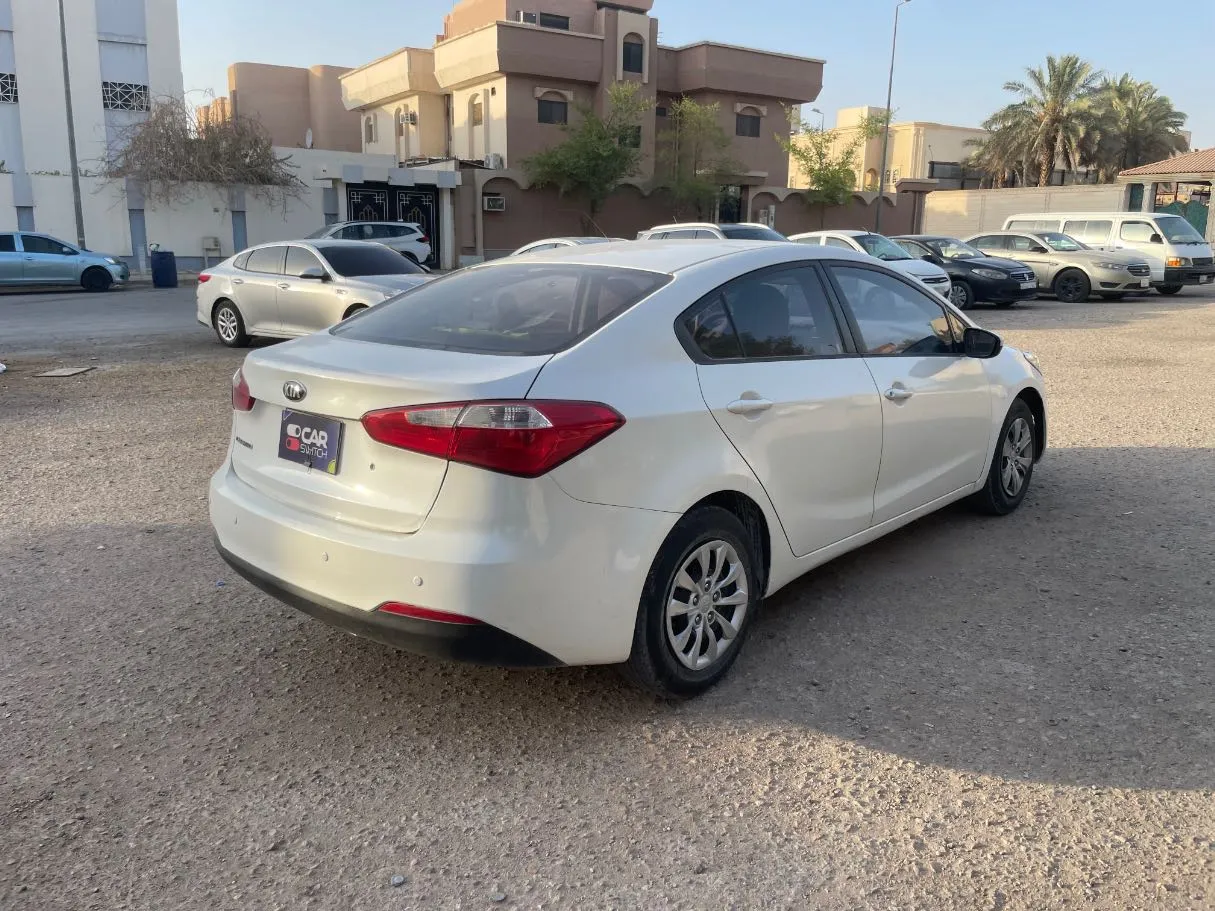Car image 5