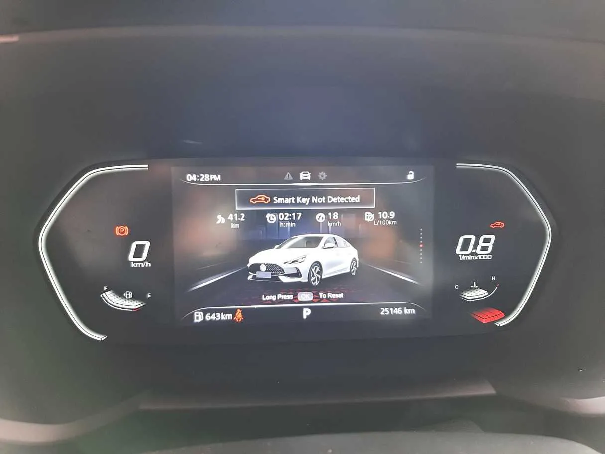 Car image 18