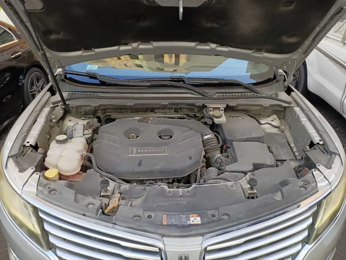 Car image 28
