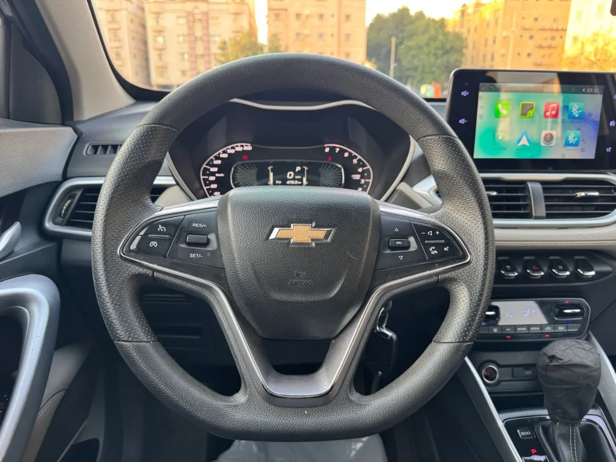 Car image 21