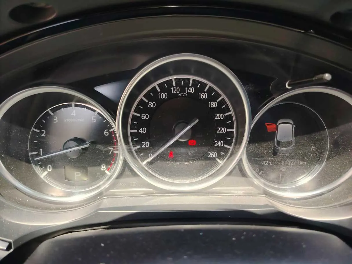 Car image 28