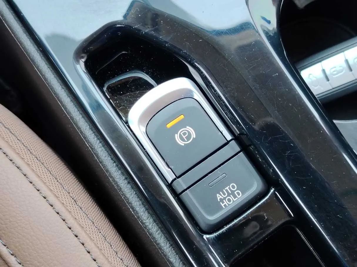 Car image 31