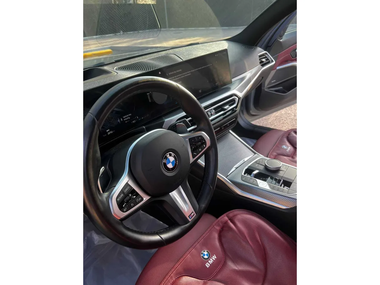Car image 13