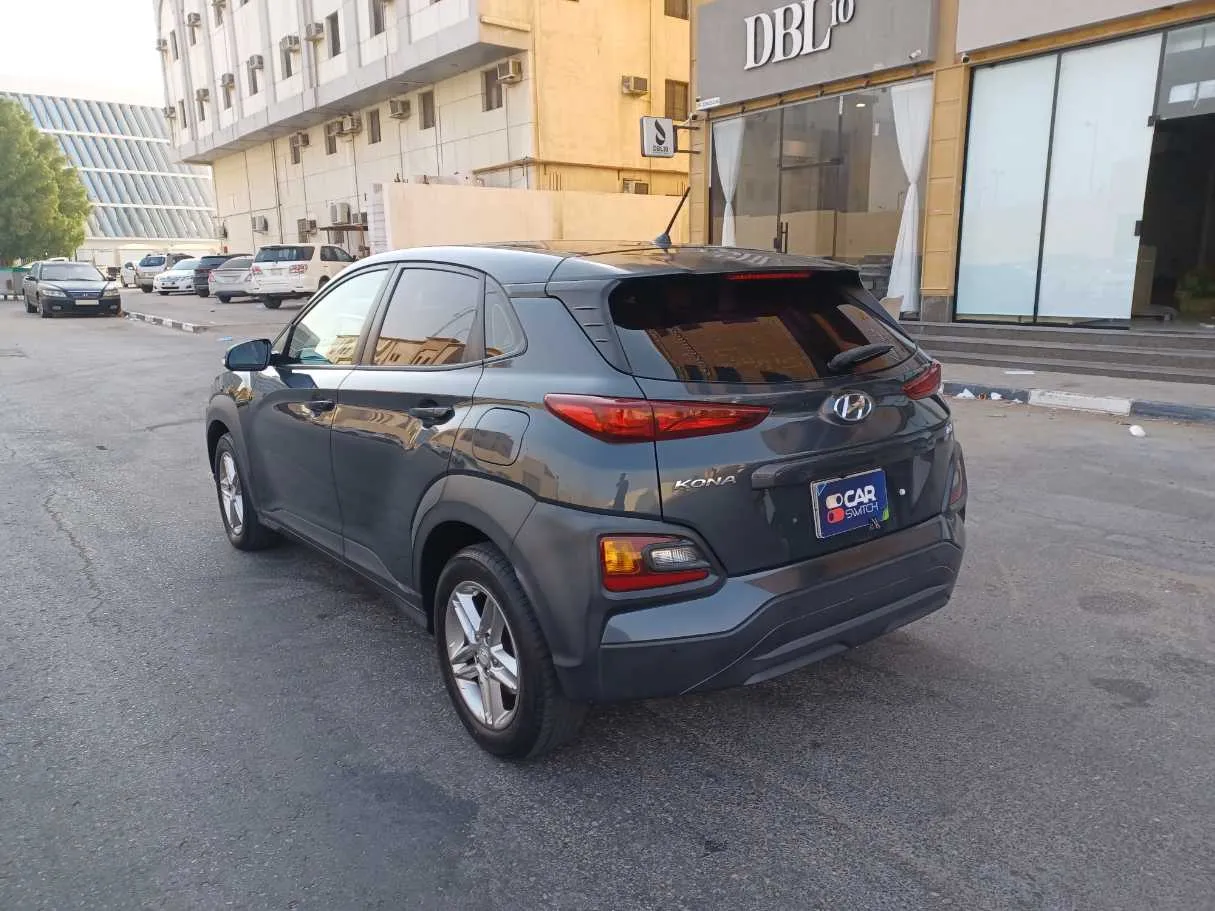 Car image 7