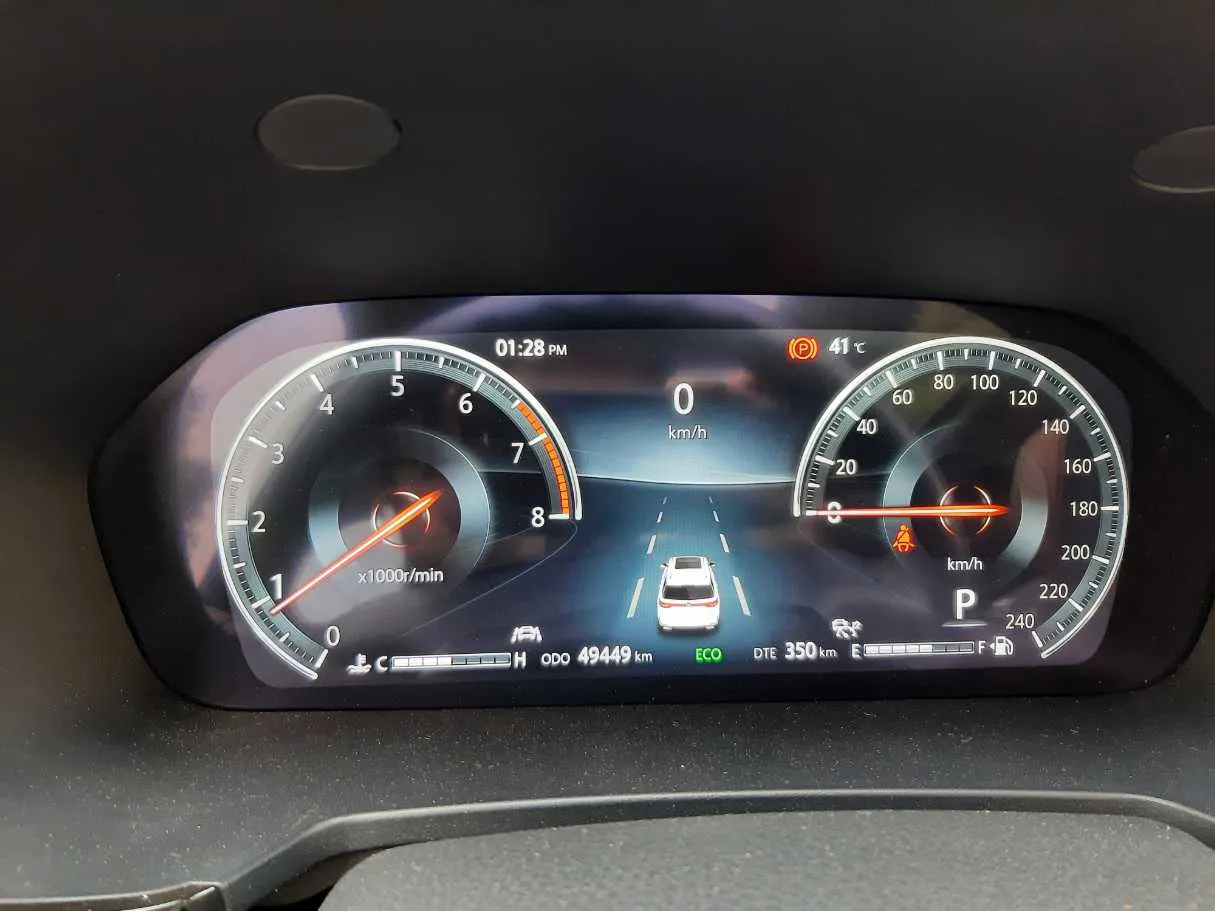 Car image 18