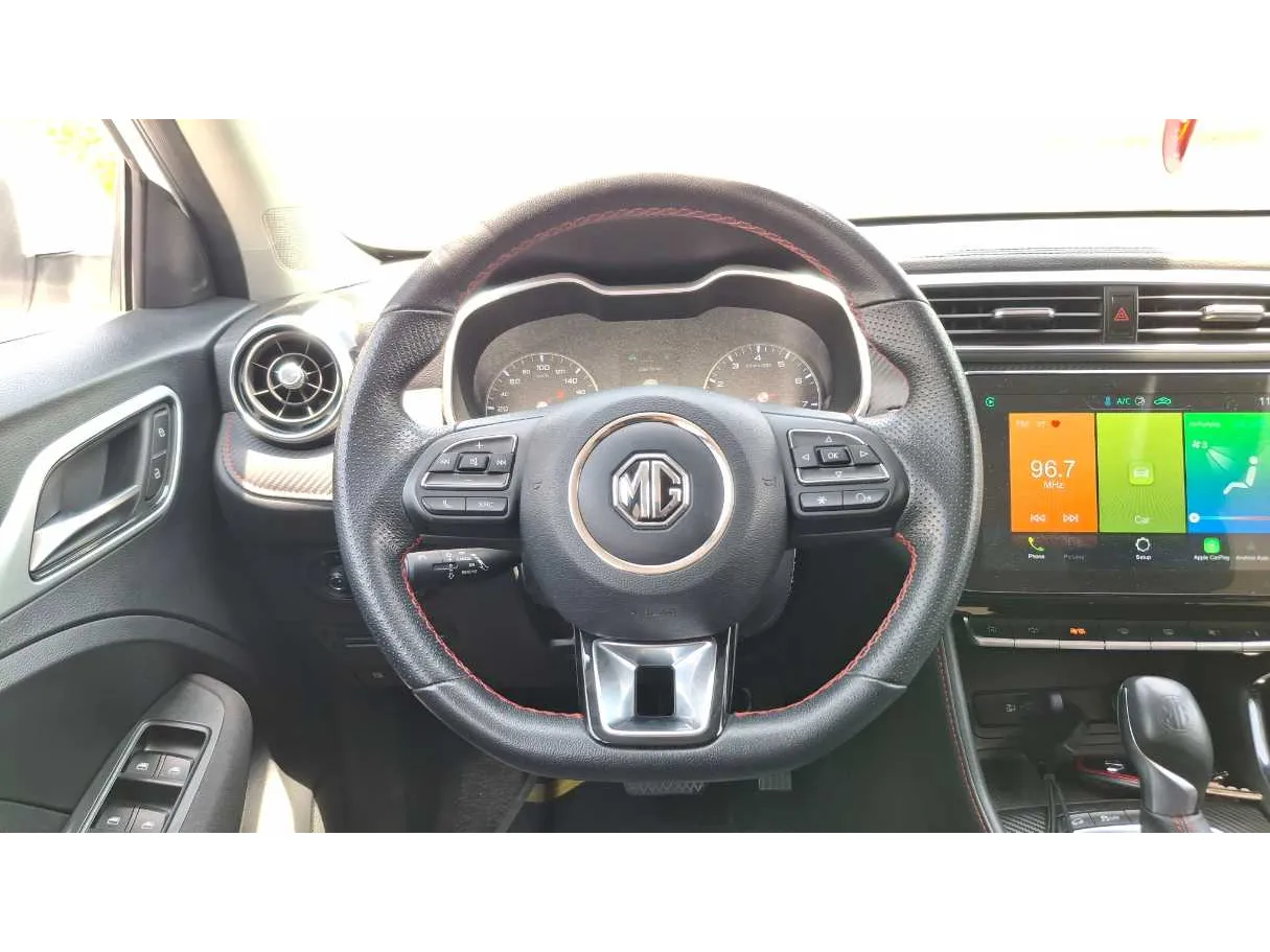 Car image 17