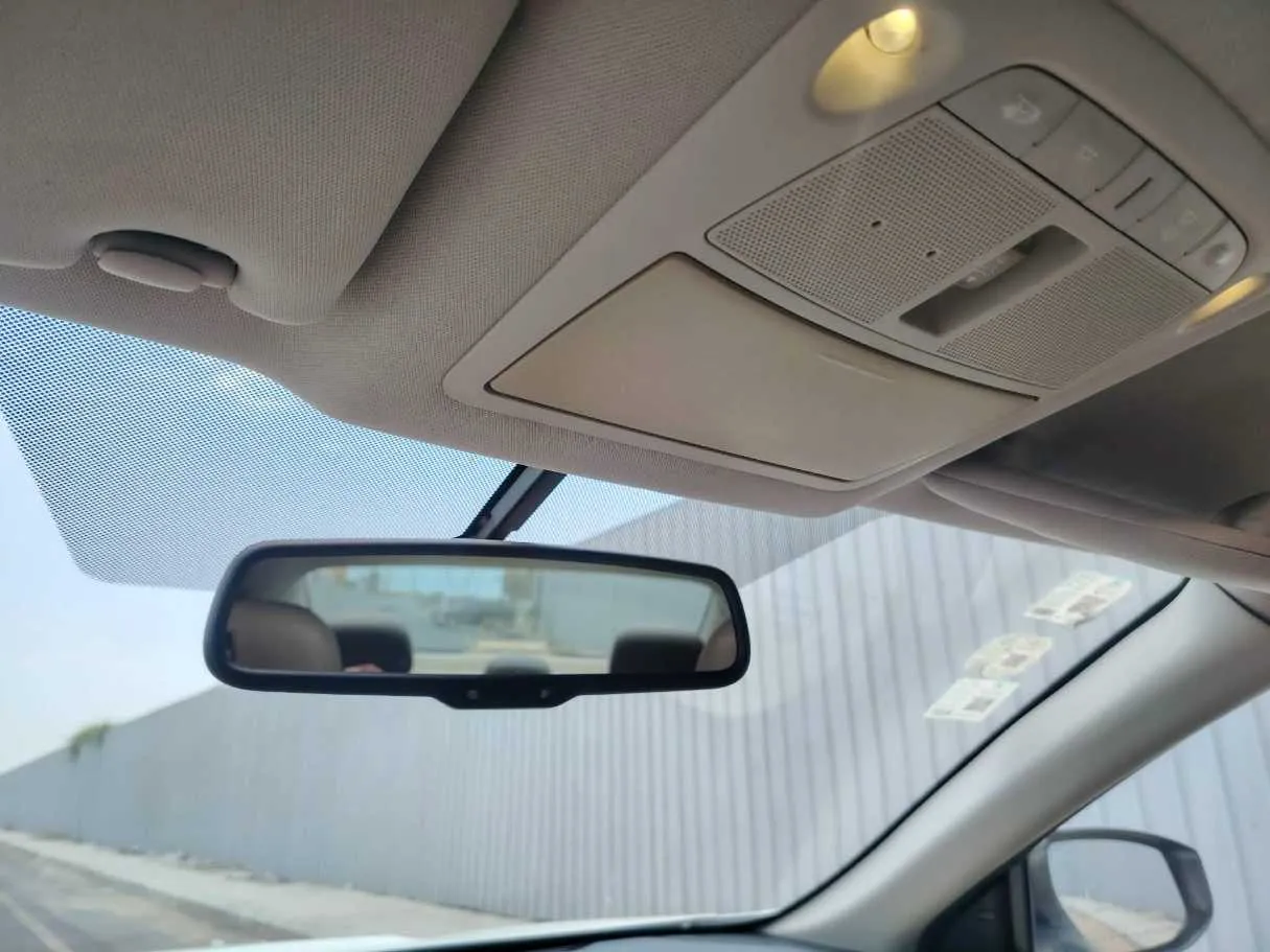 Car image 43