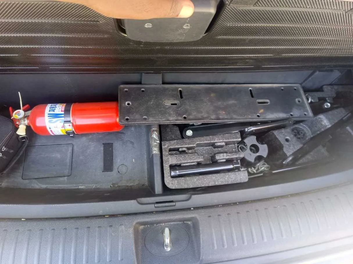 Car image 31