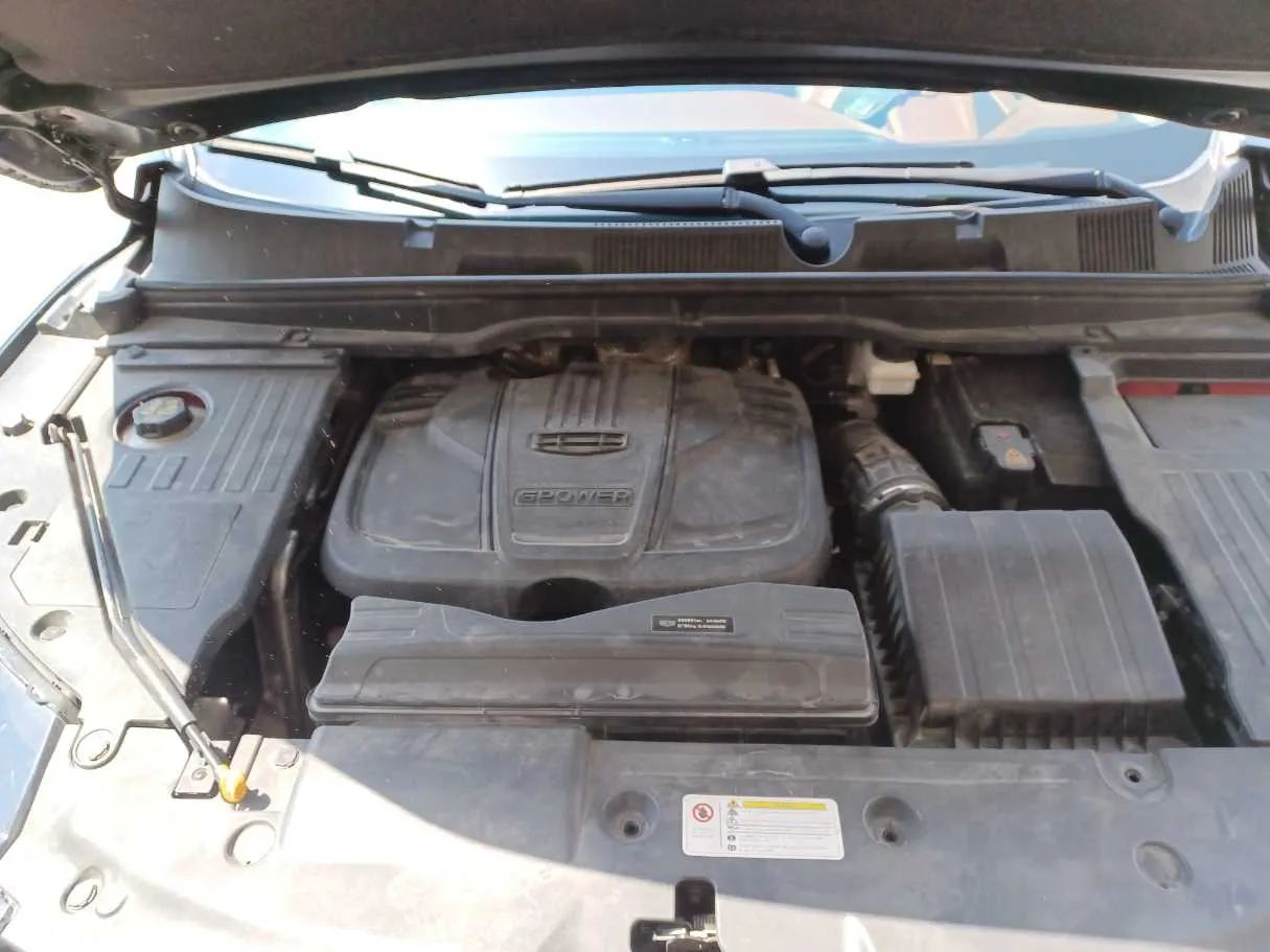 Car image 23