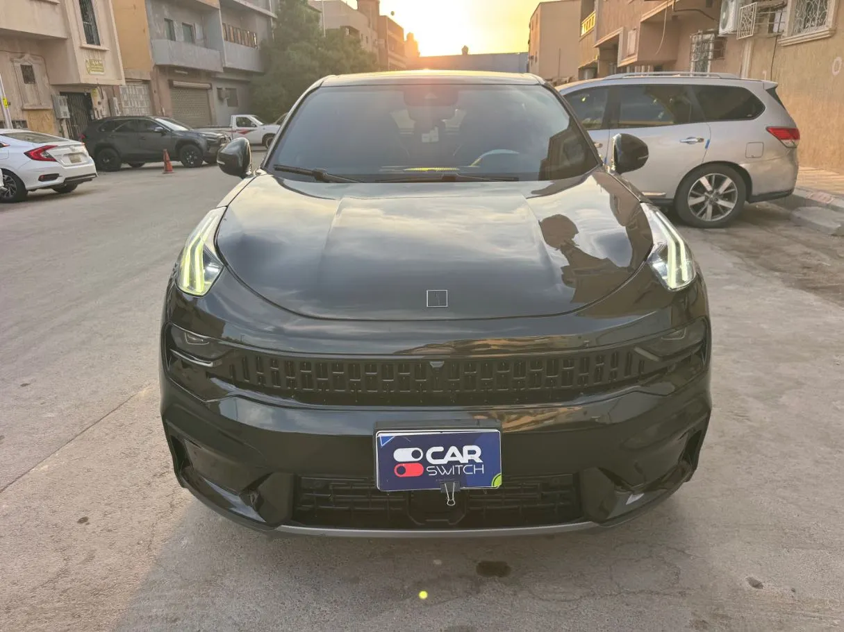 Car image 2